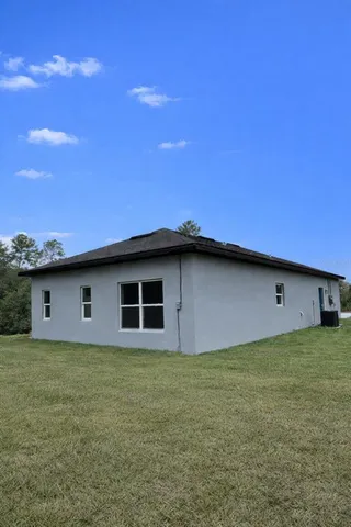 $1,640 | 5 Fisher Pl Drive, Ocklawaha, FL 32179