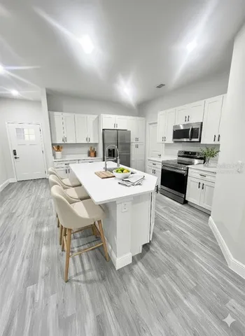 $1,640 | 5 Fisher Pl Drive, Ocklawaha, FL 32179