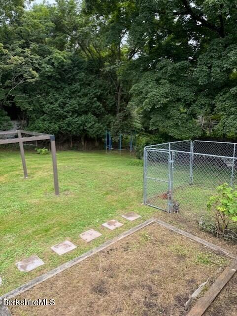1127 North Hoosac Road Williamstown, MA 01267 - Photo 13 of 54 Yard