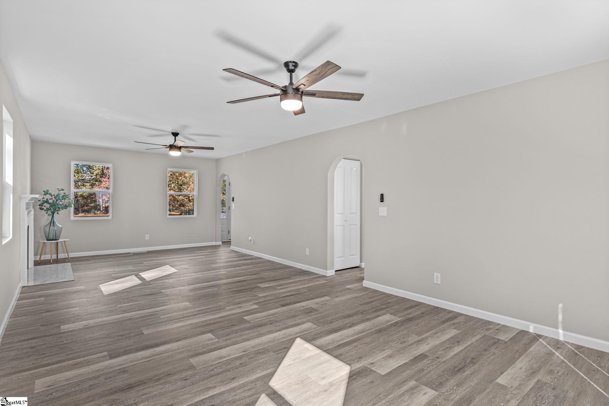 405 Allen Road Travelers Rest, SC 29690 - Photo 12 of 41