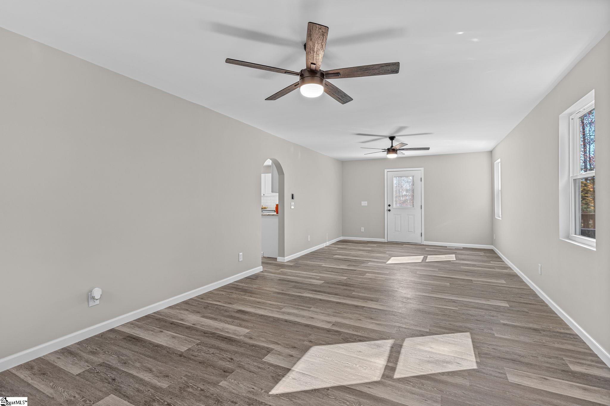 405 Allen Road Travelers Rest, SC 29690 - Photo 14 of 41