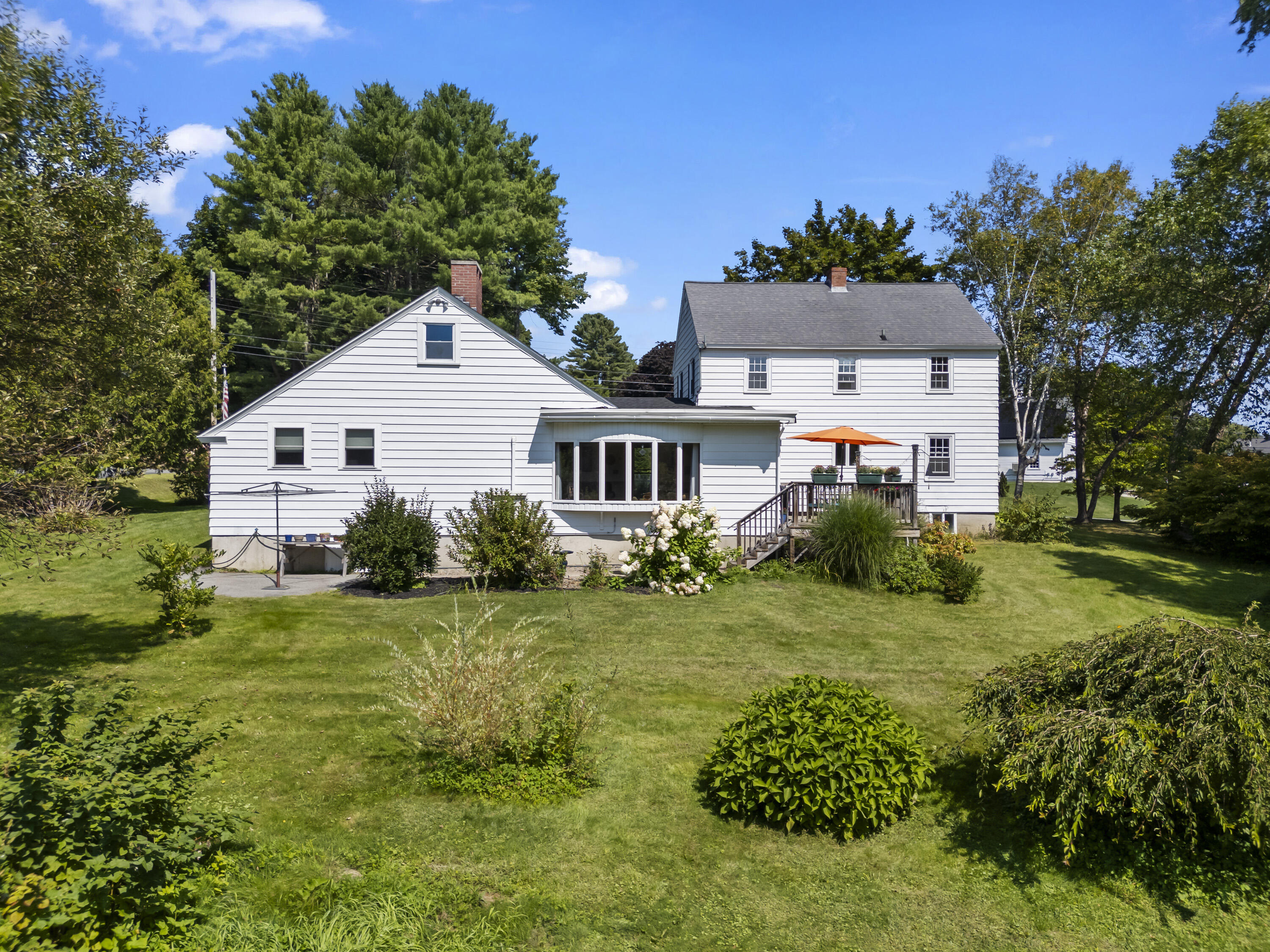8 Mayflower Road Hallowell, ME 04347 - Photo 12 of 80 8 Mayflower Rd_111
