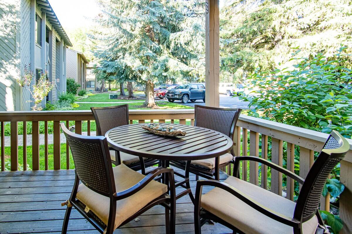 340 River Street West, Unit 139 Ketchum, ID 83340 - Photo 7 of 14 139 Outdoor Living Space
