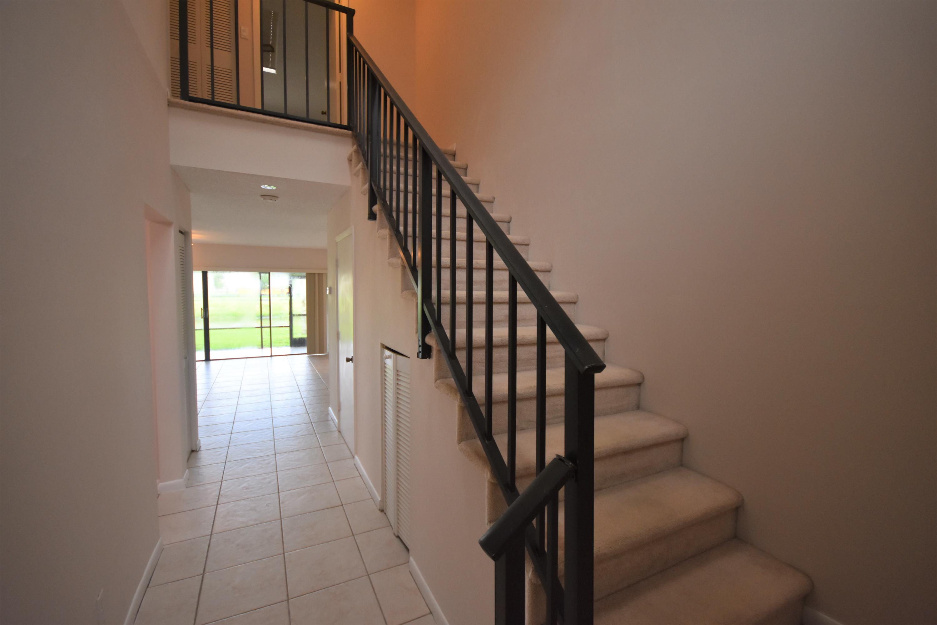 8840 Southwest 22nd Street, Unit 42C Boca Raton, FL 33433 - Photo 3 of 18 Foyer