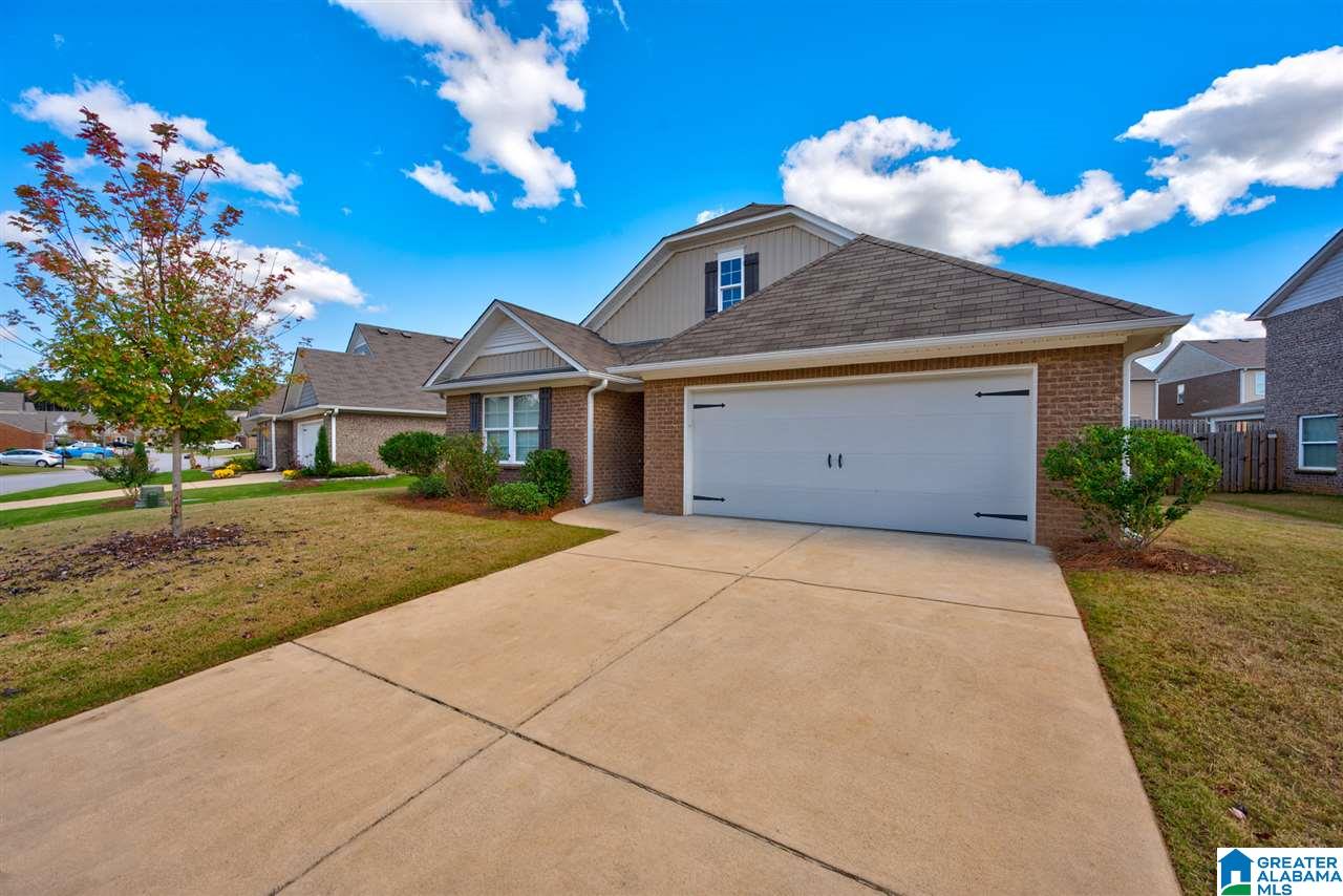 247 Sarah Way Kimberly, AL 35091 - Photo 3 of 30