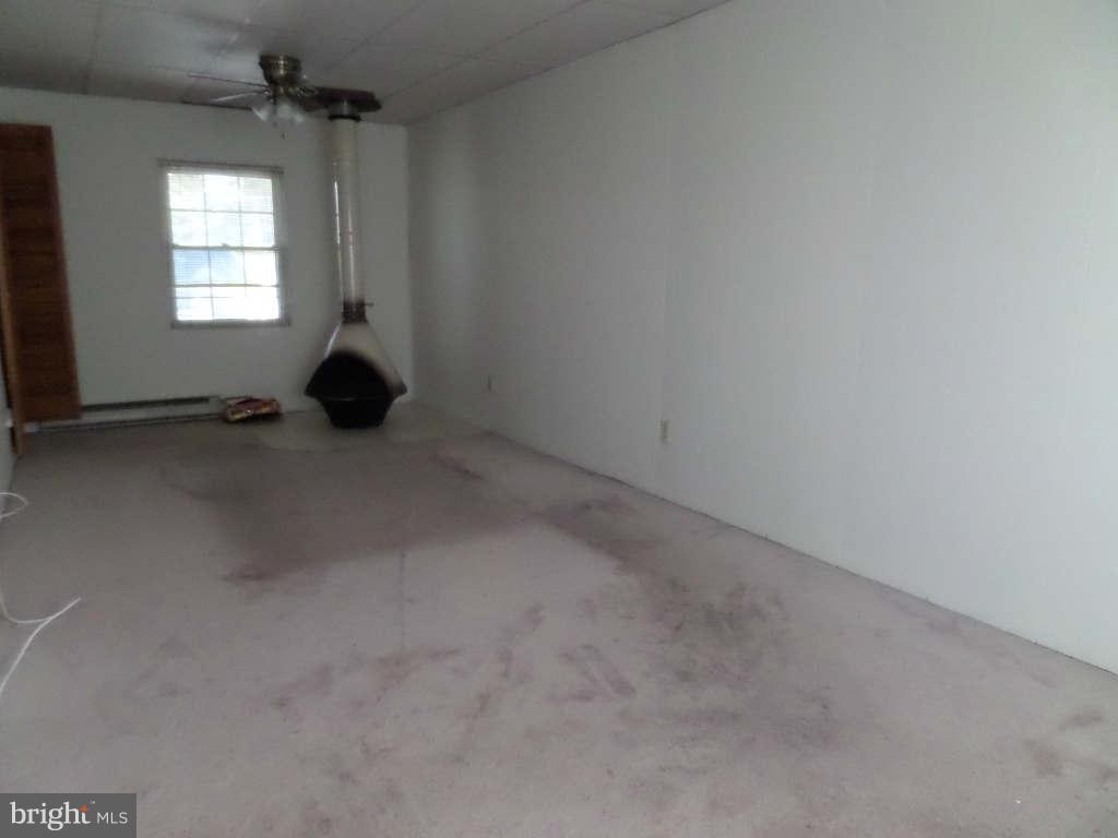 2014 Rolling Rd. Baltimore, MD 21244 - Photo 14 of 26 Family Room