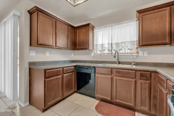 $265,000 | 809 Luisa Street, Anthony, TX 79821