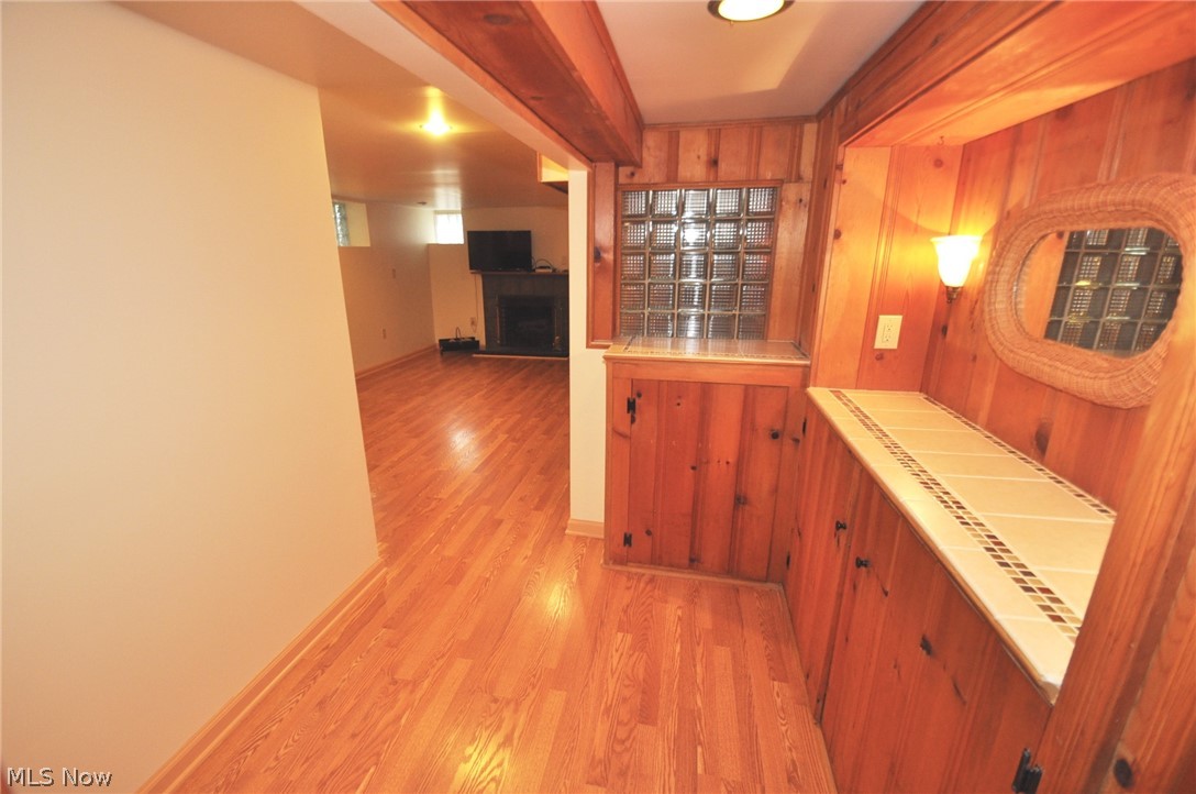 1378 Dorsh Road Cleveland, OH 44121 - Photo 26 of 32