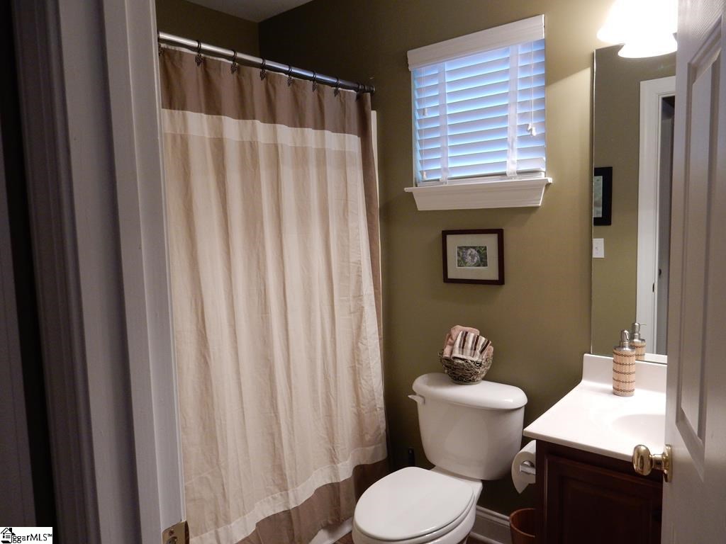 116 Hydrangea Way Simpsonville, SC 29681 - Photo 17 of 26 Gallery Image 17