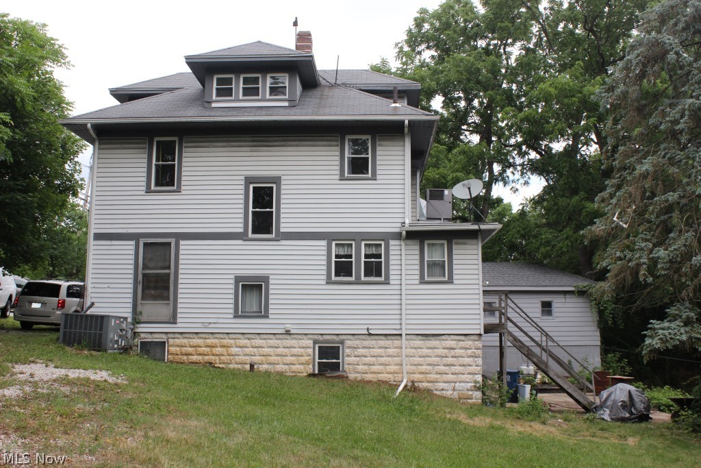 3865 Manchester Road Akron, OH 44319 - Photo 2 of 30