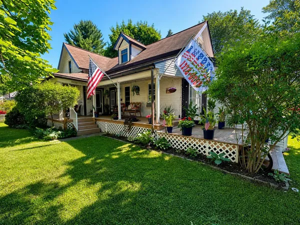$450,000 | 325 South Spruce Street, Traverse City, MI 49684