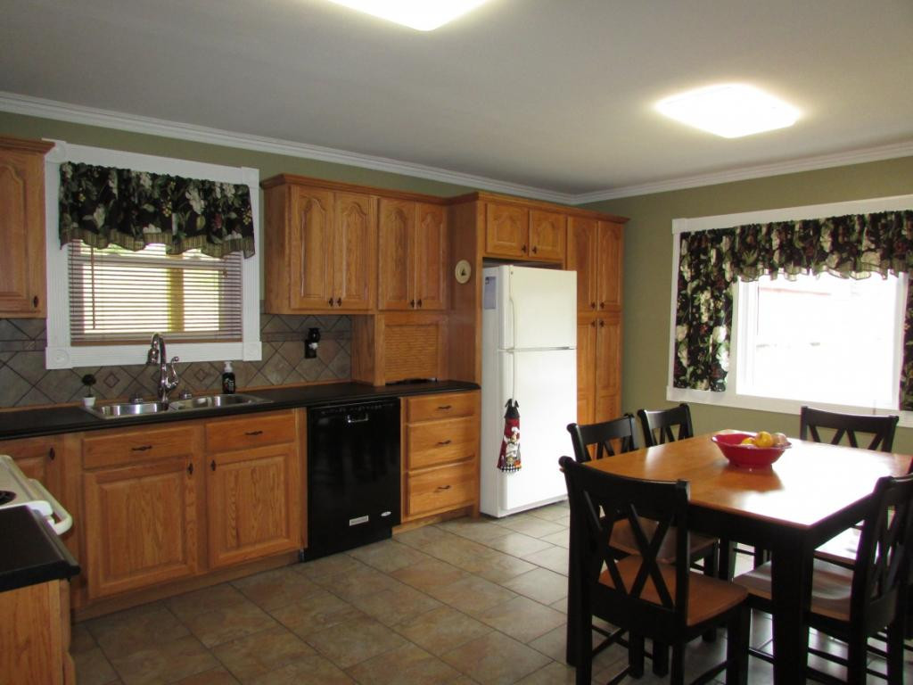 1641 Siam Road Elizabethton, TN 37643 - Photo 13 of 30 Photo 13