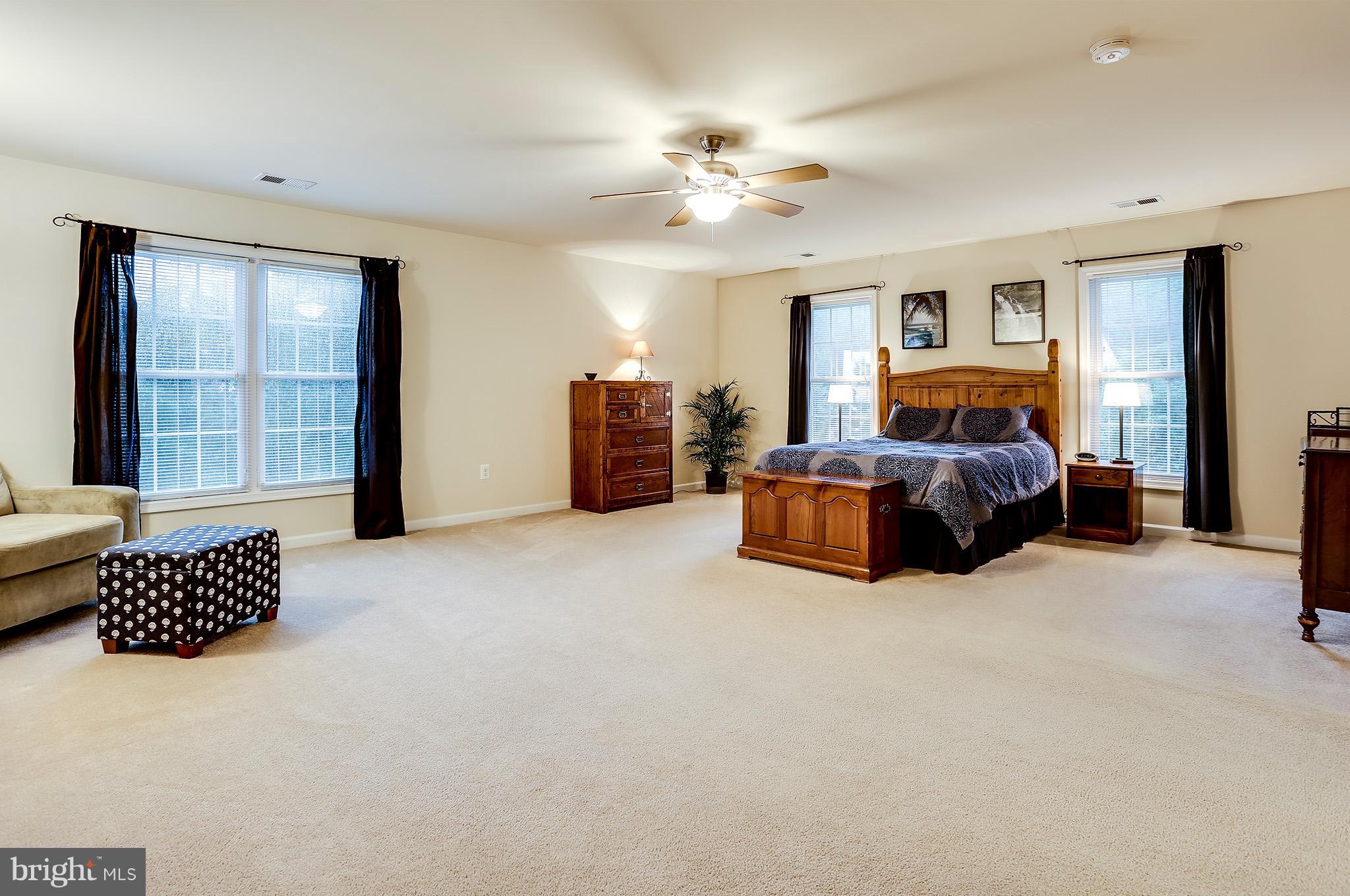 8445 High Ridge Road Ellicott City, MD 21043 - Photo 17 of 28 Master bedroom