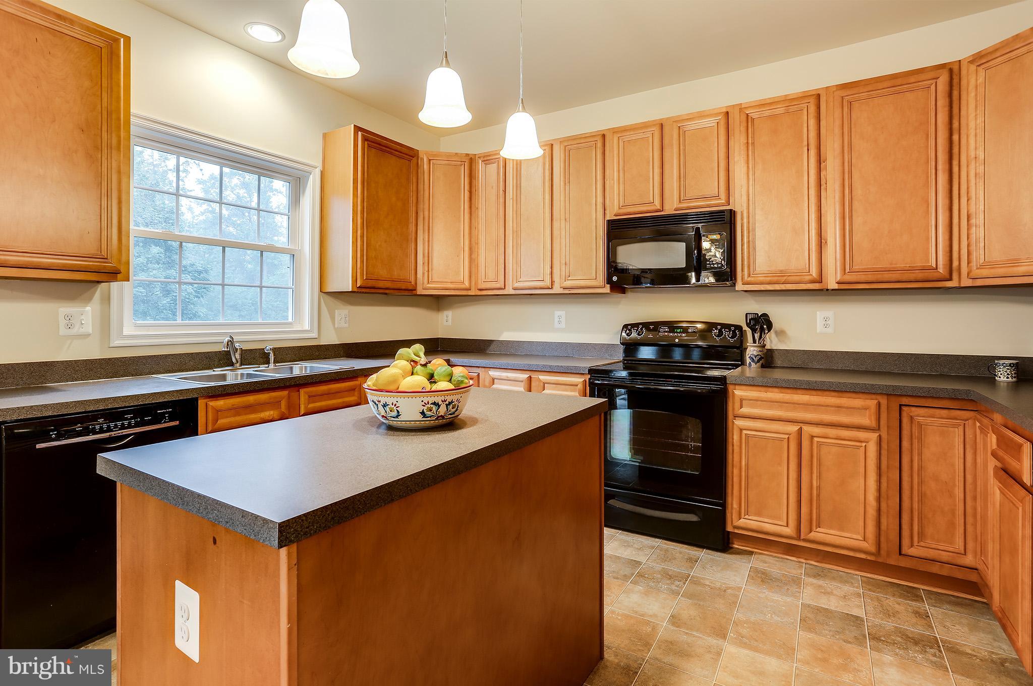 8445 High Ridge Road Ellicott City, MD 21043 - Photo 5 of 28 Center island