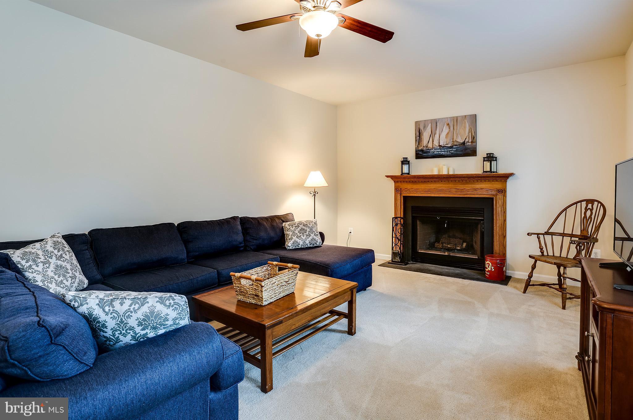 8445 High Ridge Road Ellicott City, MD 21043 - Photo 7 of 28 Family Room