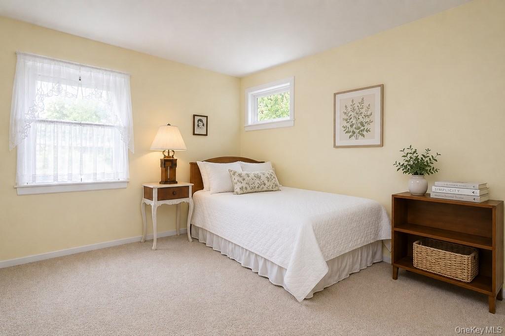 10 Lakeview Road Ossining, NY 10562 - Photo 29 of 40 Second Bedroom has wall to wall carpet