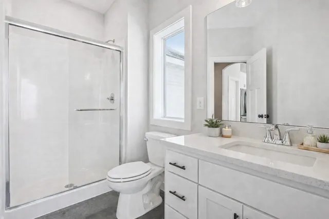 $905,000 | 4729 131st Avenue Northeast, Blaine, MN 55449