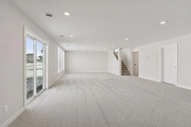 $905,000 | 4729 131st Avenue Northeast, Blaine, MN 55449