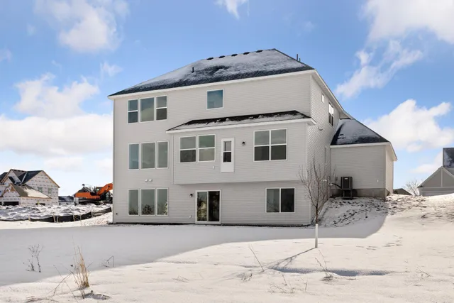 $905,000 | 4729 131st Avenue Northeast, Blaine, MN 55449