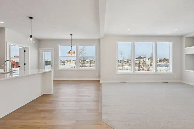 $905,000 | 4729 131st Avenue Northeast, Blaine, MN 55449