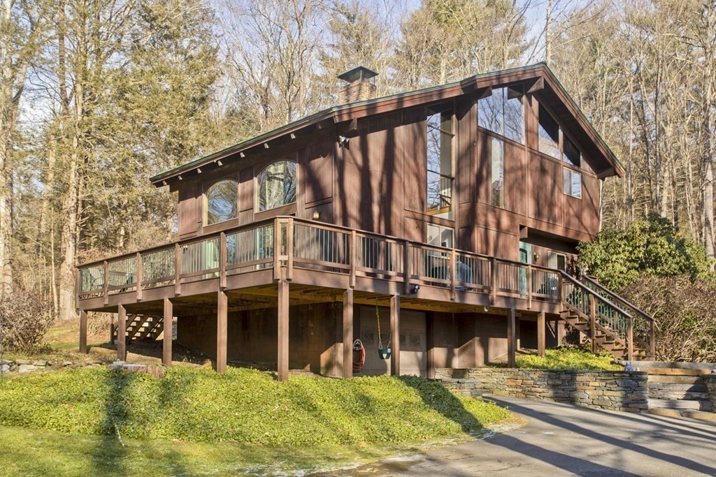 770 Country Club Road Greenfield, MA 01301 - Photo 1 of 35 Gallery Image 1