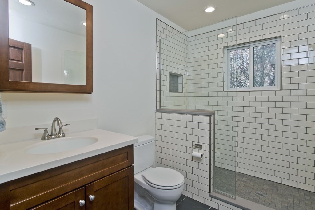 770 Country Club Road Greenfield, MA 01301 - Photo 18 of 35 Gallery Image 18