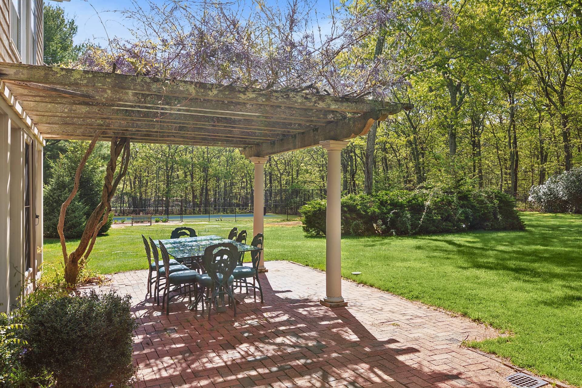 144 Hands Creek Road East Hampton, NY 11937 - Photo 26 of 32 a view of a sitting area with furniture and garden