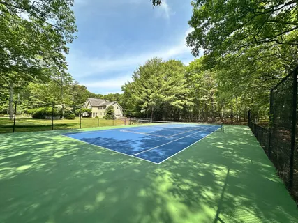 $3,495,000 | 144 Hands Creek Road, East Hampton, NY 11937