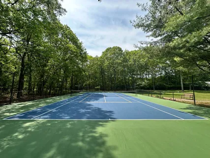 $3,495,000 | 144 Hands Creek Road, East Hampton, NY 11937