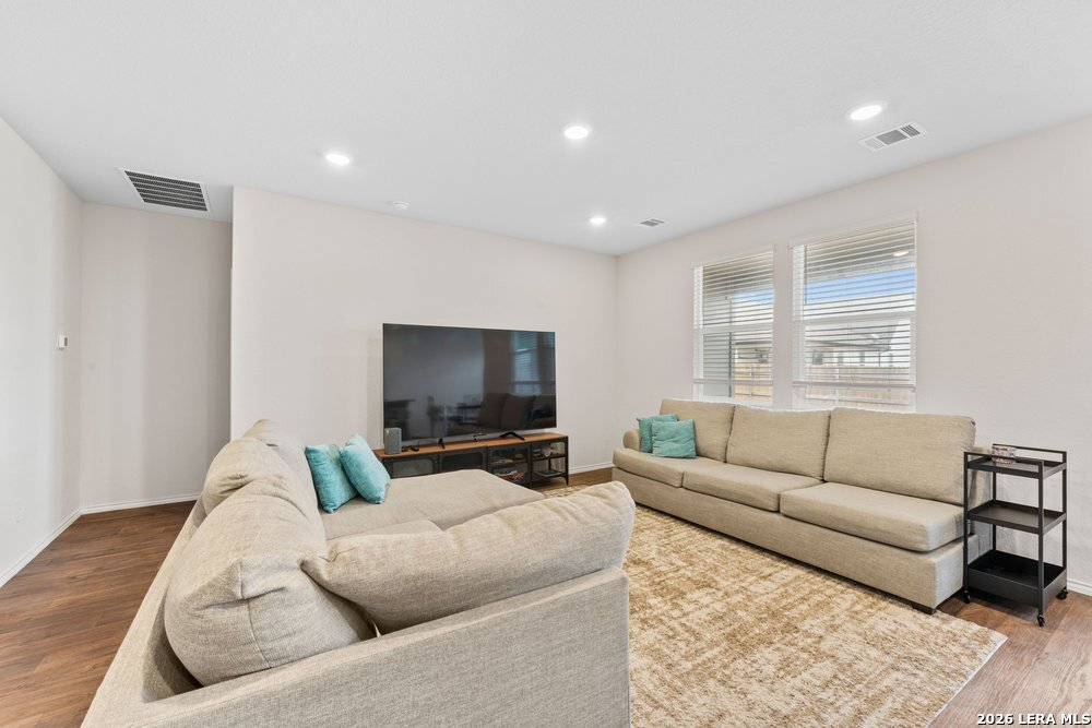 449 Ida Loop Seguin, TX 78155 - Photo 12 of 29