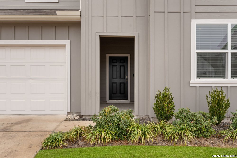 449 Ida Loop Seguin, TX 78155 - Photo 3 of 29