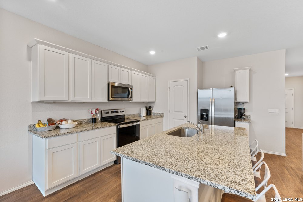 449 Ida Loop Seguin, TX 78155 - Photo 6 of 29