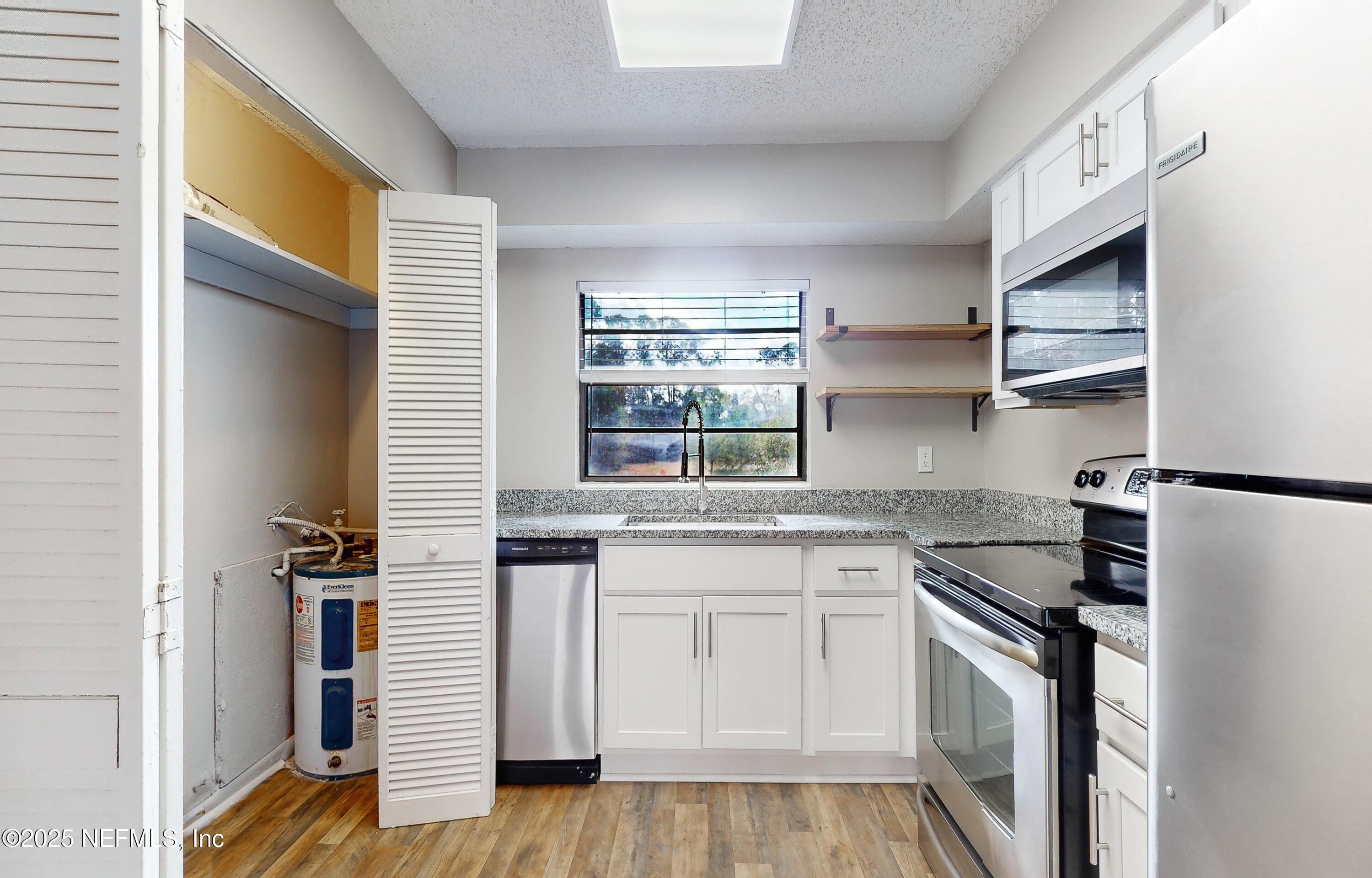 7080 Wiley Road, Unit 3 Jacksonville, FL 32210 - Photo 4 of 18 4 Kitchen a