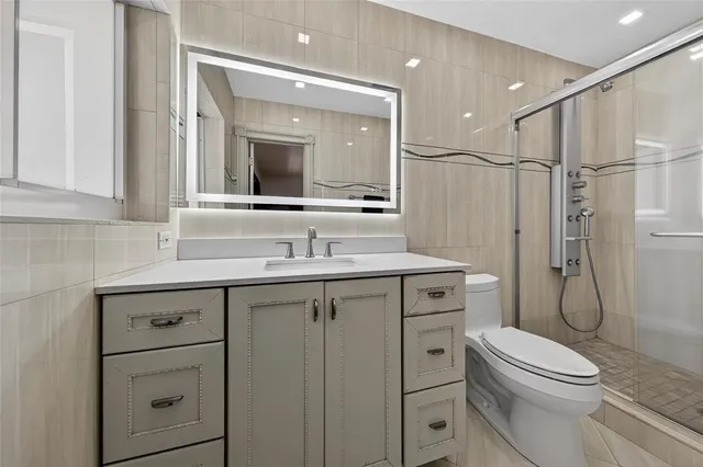 $898,788 | 2120 Northeast 31st Street, Lighthouse Point, FL 33064