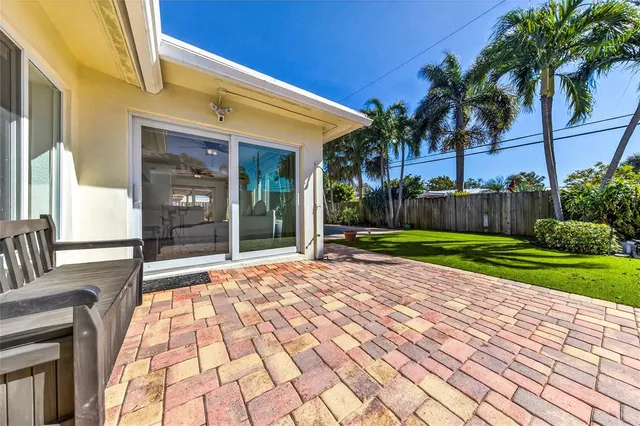 $898,788 | 2120 Northeast 31st Street, Lighthouse Point, FL 33064