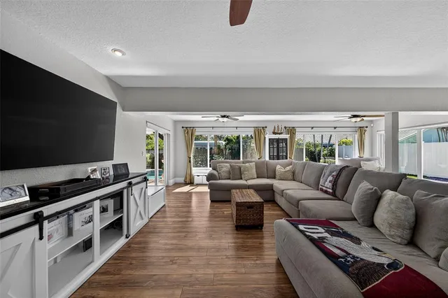 $898,788 | 2120 Northeast 31st Street, Lighthouse Point, FL 33064