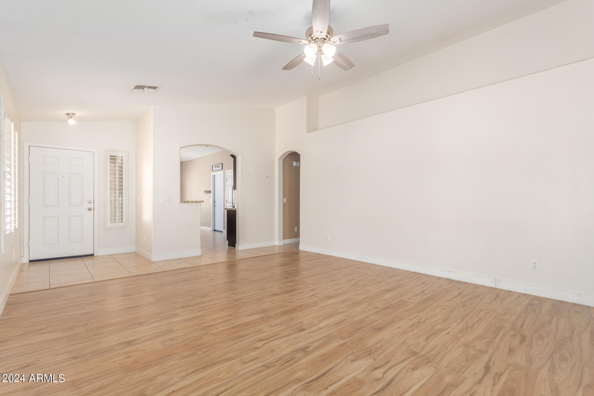 9404 West Riverside Avenue Tolleson, AZ 85353 - Photo 8 of 34 0008-08 - Riverside