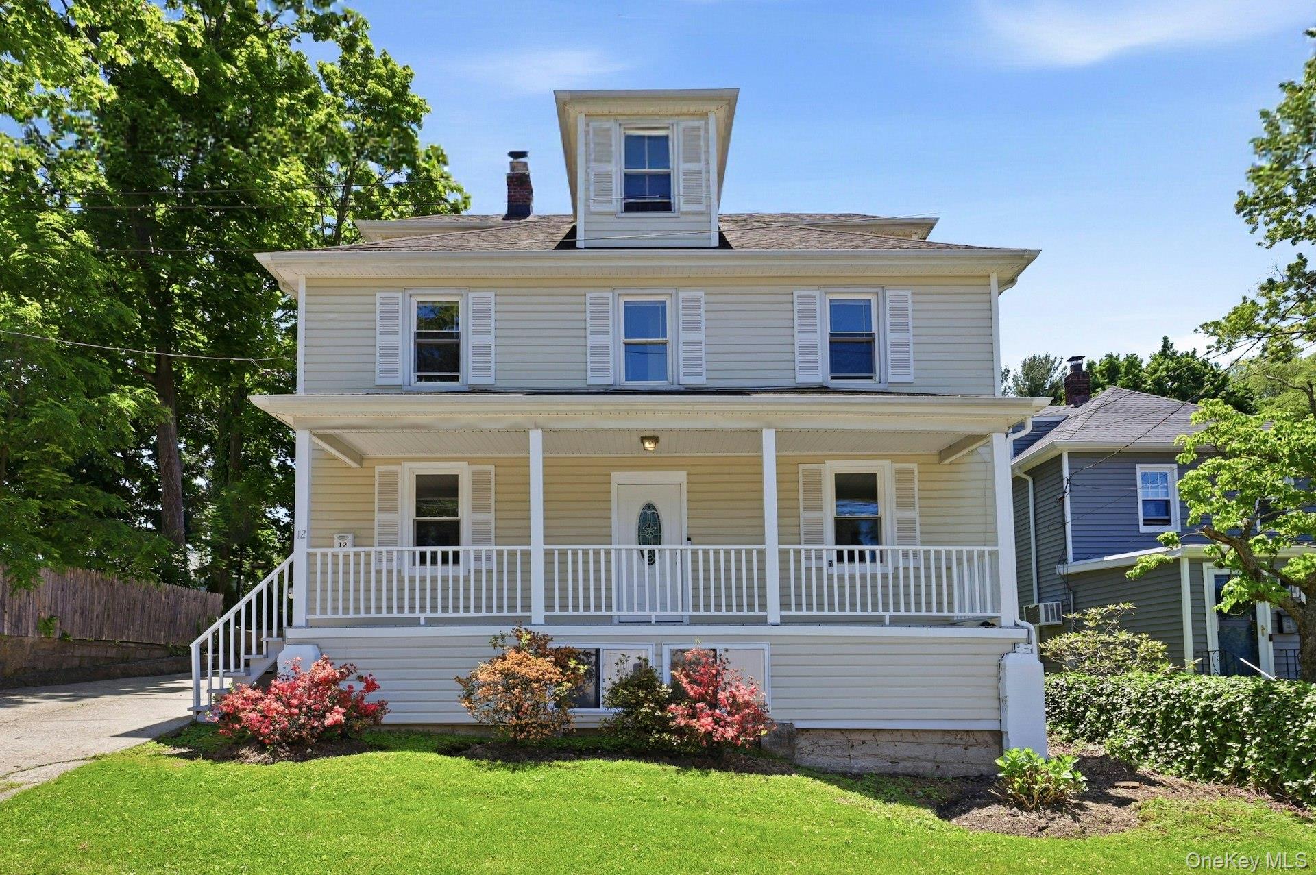 12 Chester Street Locust Valley, NY 11560 - Photo 1 of 31