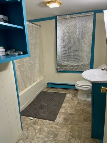 $1,700 | 52 Central Street, Claremont, NH 03743