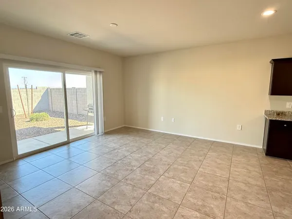 $1,850 | 2207 South 46th Street, Coolidge, AZ 85128