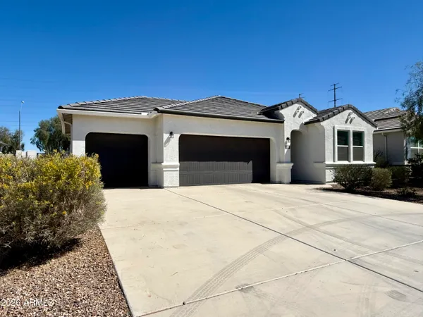 $1,850 | 2207 South 46th Street, Coolidge, AZ 85128