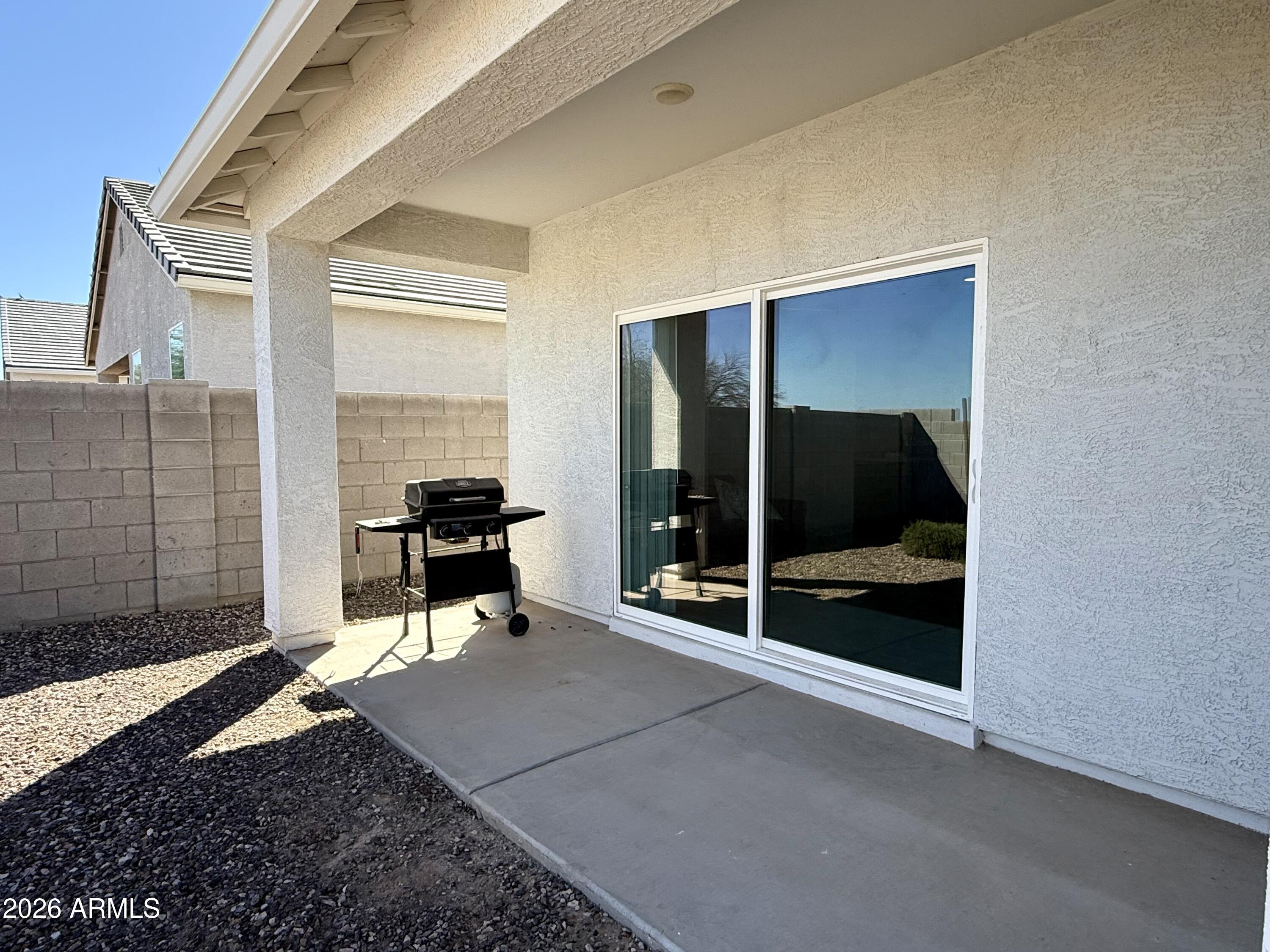 2207 South 46th Street Coolidge, AZ 85128 - Photo 31 of 35 a workspace with furniture and window