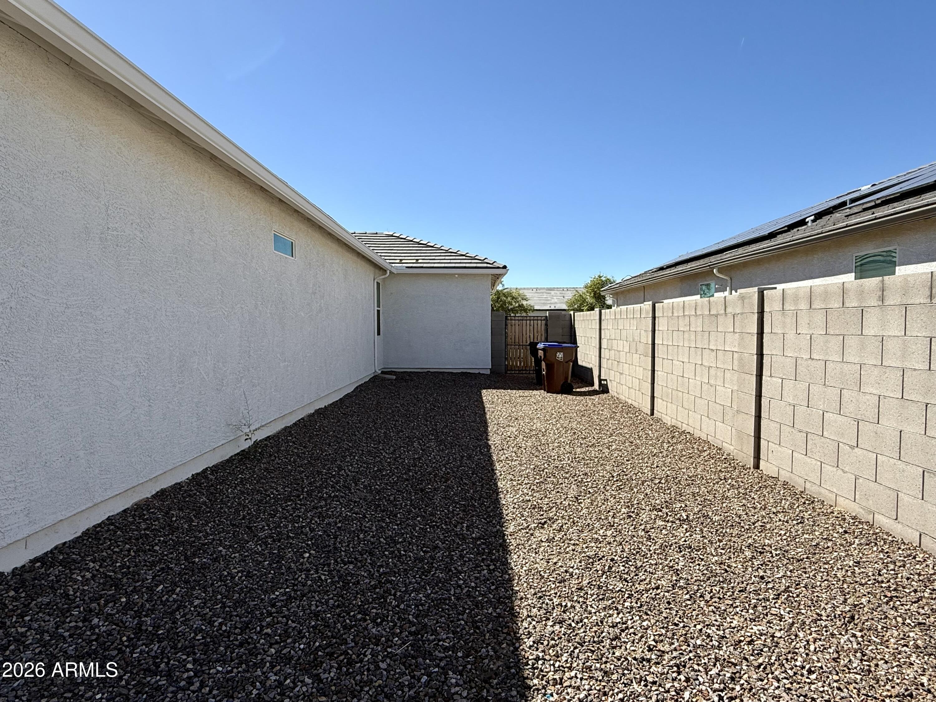 2207 South 46th Street Coolidge, AZ 85128 - Photo 34 of 35 a view of a back yard of the house