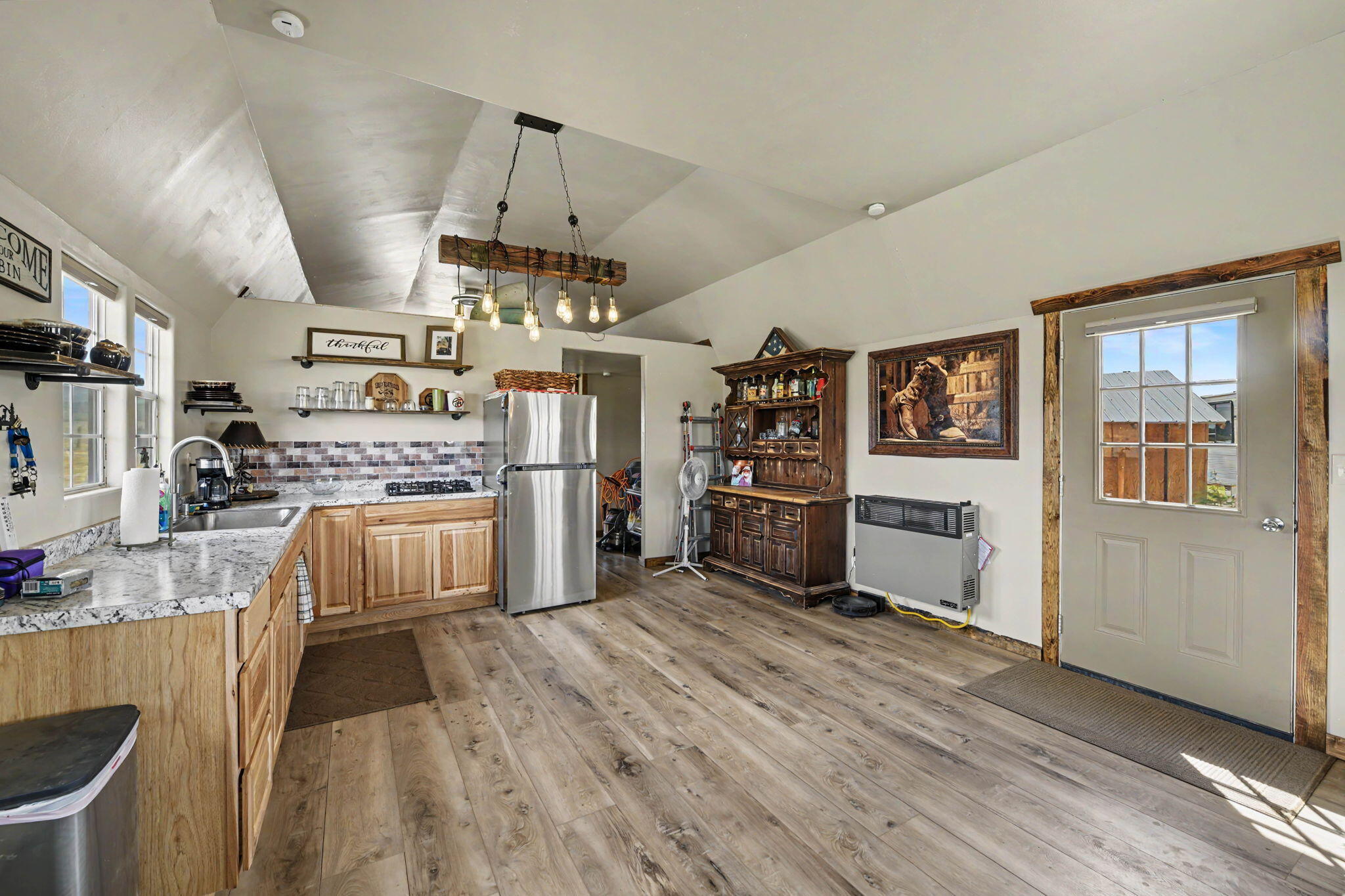784 East Airport Road Hatch, UT 84735 - Photo 11 of 32 Kitchen towards the bedroom