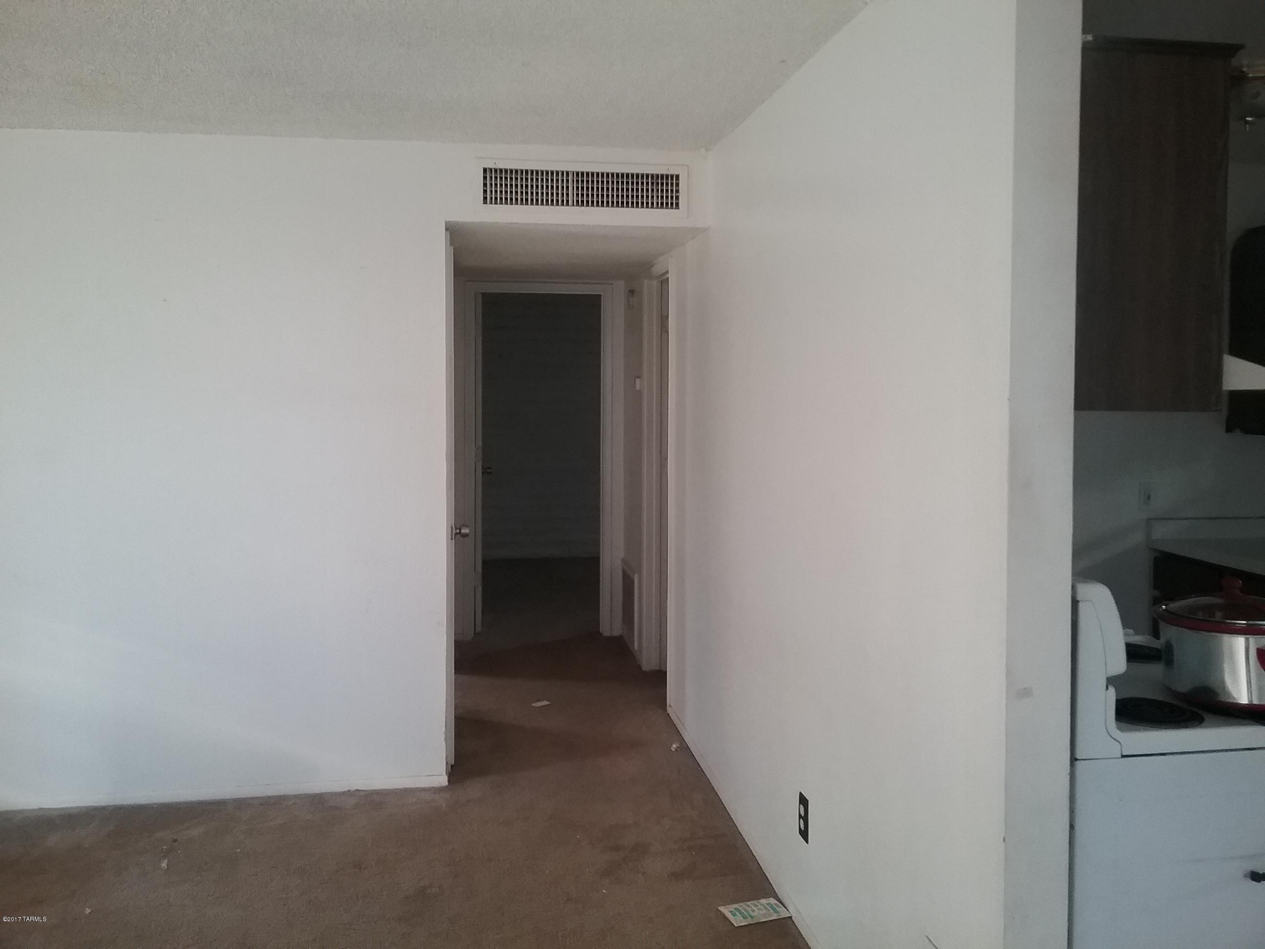 1038 East Halcyon Road, Unit A Tucson, AZ 85719 - Photo 5 of 6