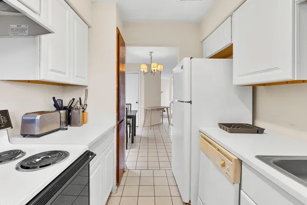 $750,000 | 1907 West Loop, Austin, TX 78758