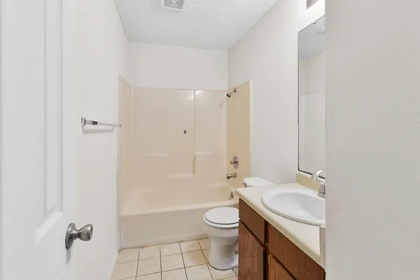 $750,000 | 1907 West Loop, Austin, TX 78758