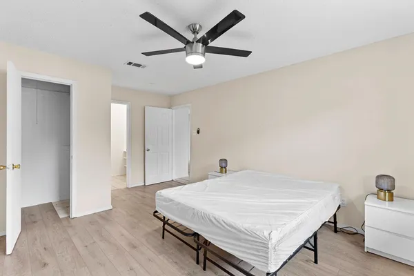 $750,000 | 1907 West Loop, Austin, TX 78758