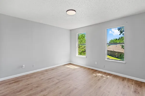 $750,000 | 1907 West Loop, Austin, TX 78758