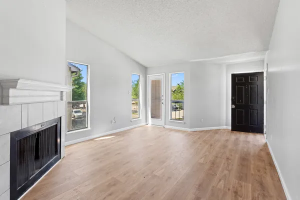 $750,000 | 1907 West Loop, Austin, TX 78758